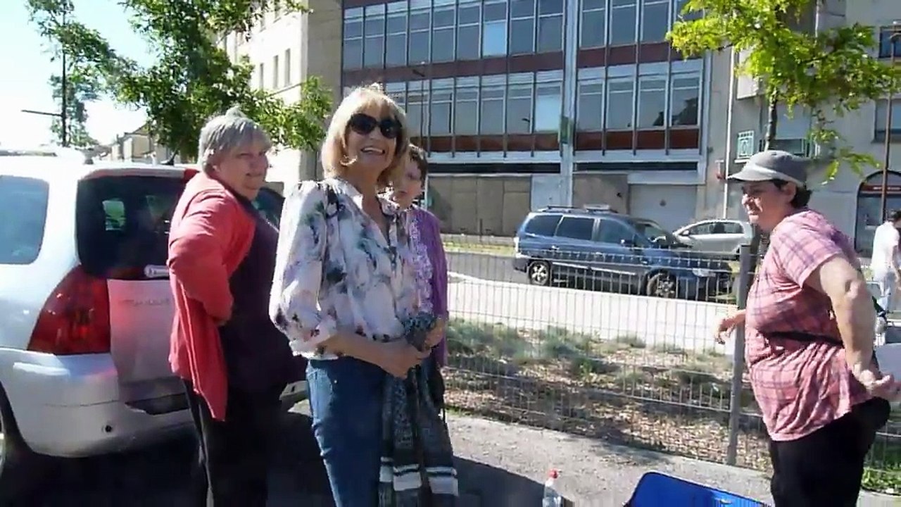 Gare d'Agen , Agnès cherchait son billet