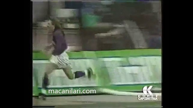 03.04.1990 - 1989-1990 UEFA Cup Semi Final 1st Leg SV Werder Bremen 1-1 ACF Fiorentina