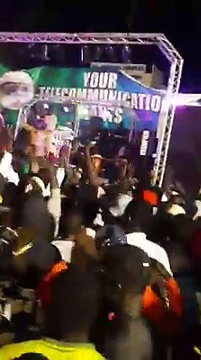 titi à l'anniversaire de Yayah JAMMEH