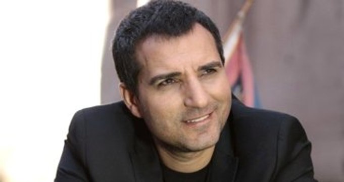 Rafet El Roman'ın Milli Takım İçin Yaptığı Marş Dalga Konusu Oldu