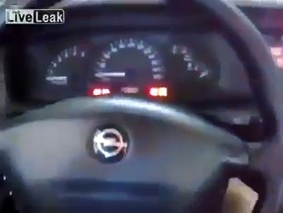 Alguém tem algum palpite a respeito deste fenómeno que parece sobrenatural?