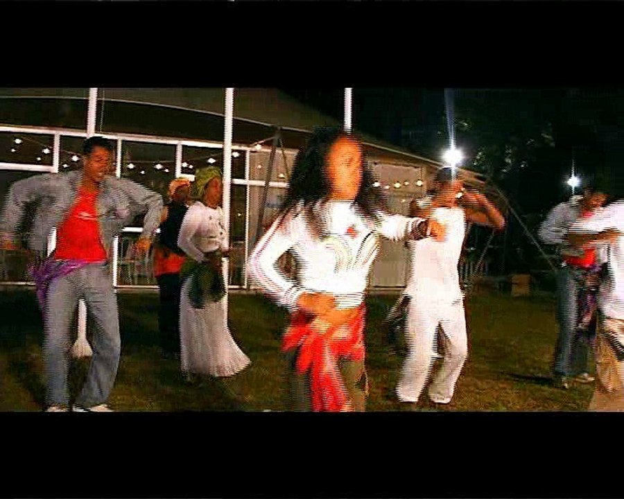 VOAHANGY - mbola ho avy aminao