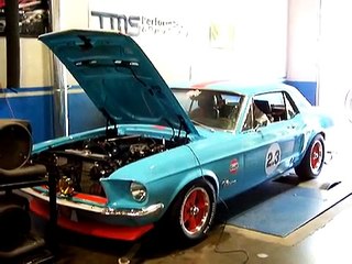 Abomination: um Mustang 1968 equipado com o seis em linha 2JZ do Toyota Supra