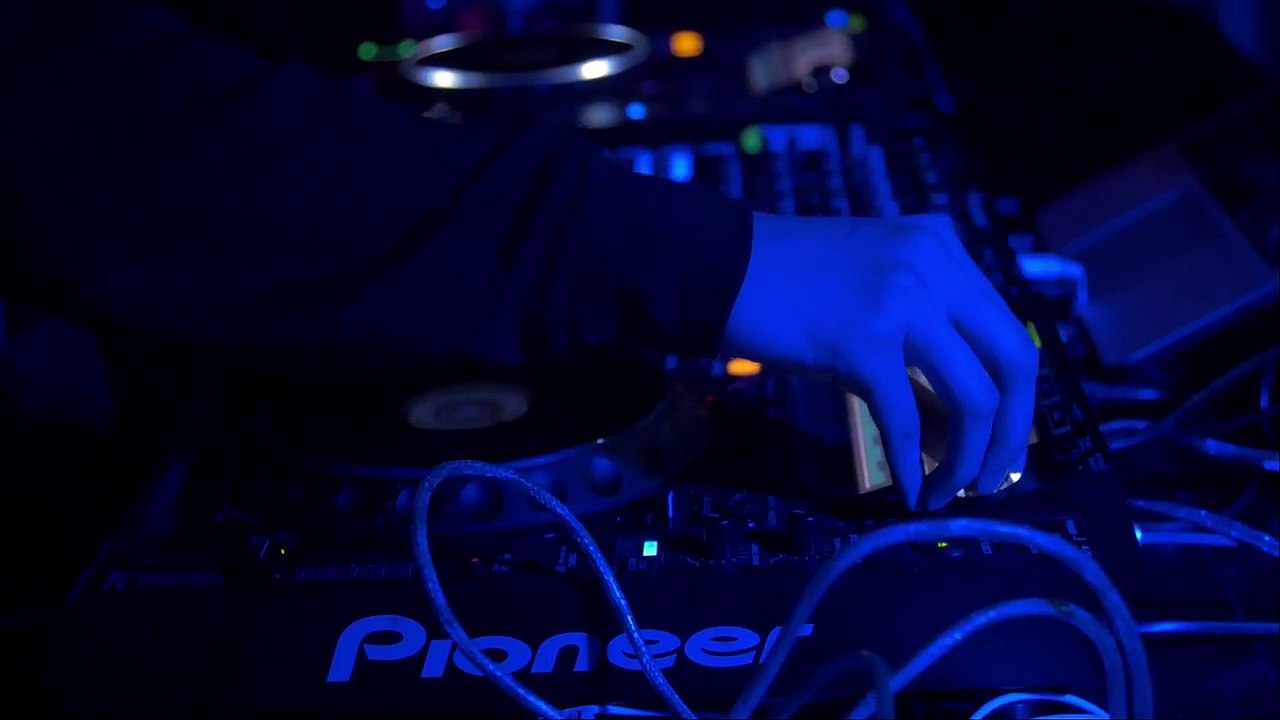 ATL X D'hope, PRAGUE (Teaser) directed by OCEANWOOÐ