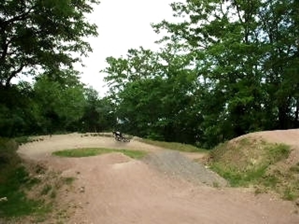 Clement tite session bicross/video