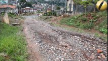Moradores reclamam de buracos em rua de Uvaranas