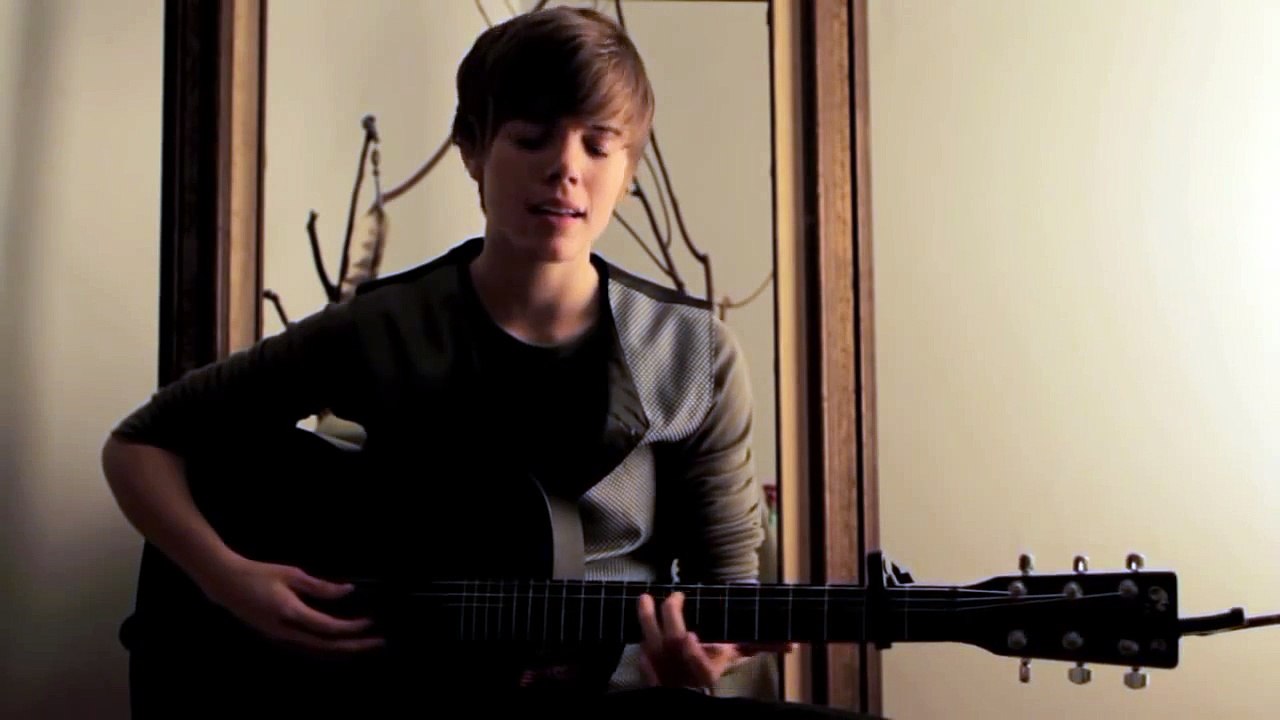 'Love The Way You Lie'  (Eminem Cover)