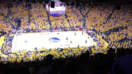 Stephen Curry donne une leçon à Matthew Dellavedova