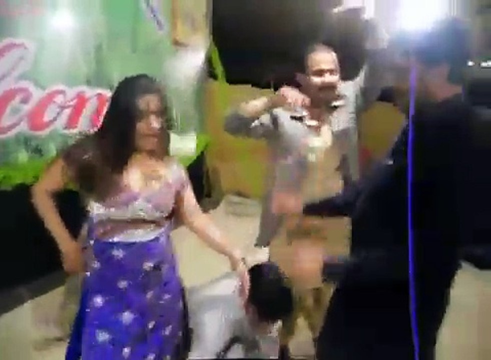 desi mujra for girl
