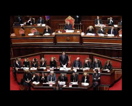 Matteo Renzi contro Beppe Grillo sugli 80 euro al mese: Ecco chi dovrà restituirli