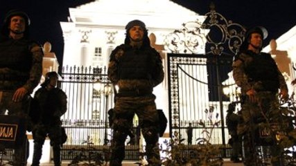 Eylemciler Makedonya Cumhurbaşkanı'nın İstifasını İstiyor