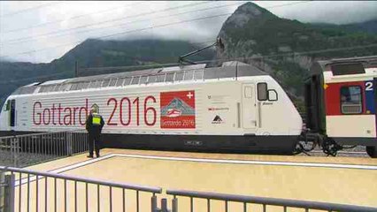 Líderes europeos elogian Suiza por construir túnel que une más al continente
