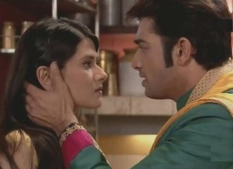 Kasam Tere Pyar Ki 2nd June 2016 Rishi and Tanu Love Song