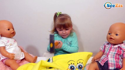 Куклы Беби Борн. Ника разбивает копилку с монетами. Видео для детей. Baby Born. Tiki Taki Nika
