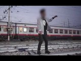 Milano - Ballano sui binari per un videoclip, 4 ragazzi nei guai (01.06.16)