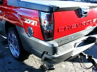 2002 CHEVY AVALANCHE ON 26'S & CUSTOM INTERIOR