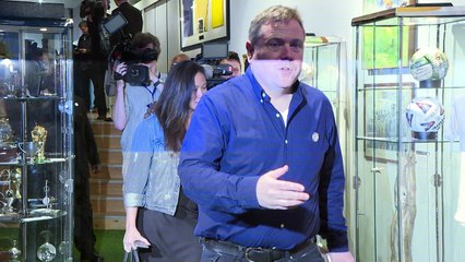 O leilão do atleta do século