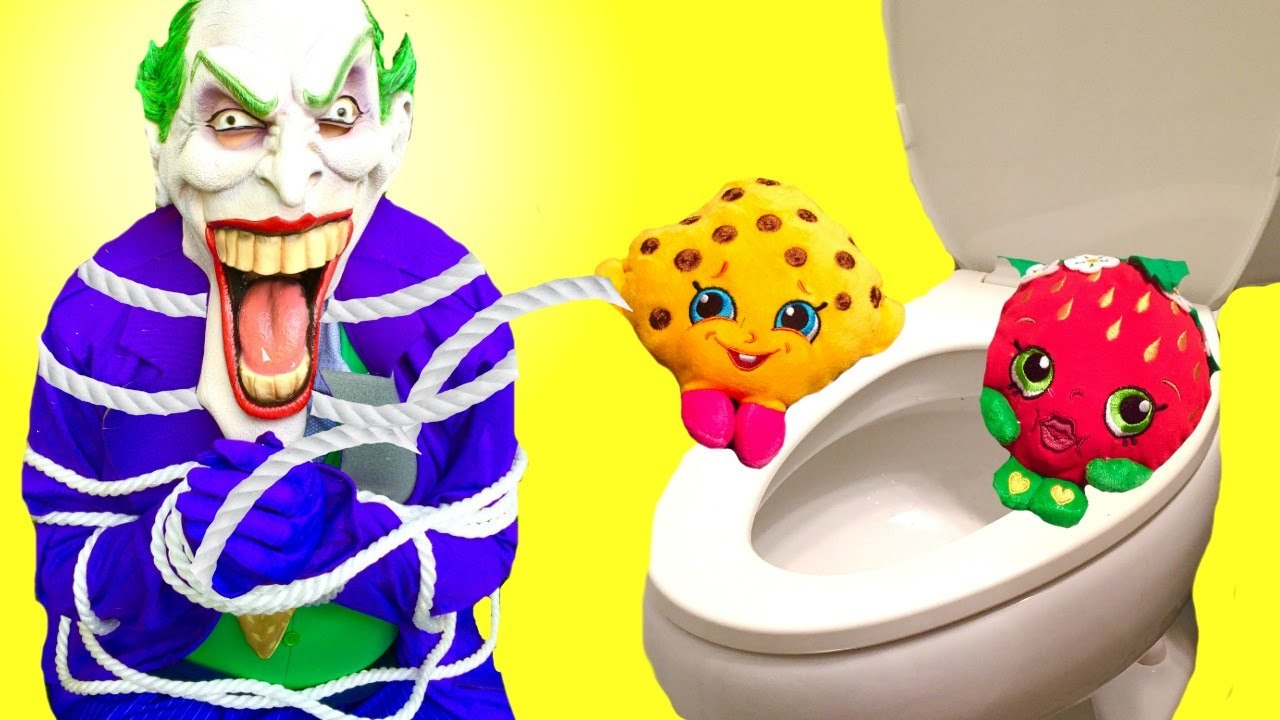 Pink Spidergirl & Shopkins Vs Joker! Shopkins ATTACK! Fun Superhero Movie IRL (720p_30fps_H264-192kbit_AAC)