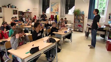 Les enfants, vos oreilles sont en danger...