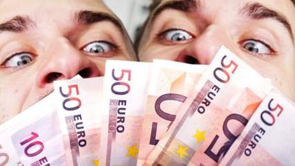 SQUEEZIE-YOUTUBERS LIFE ! (Passion Simulator)