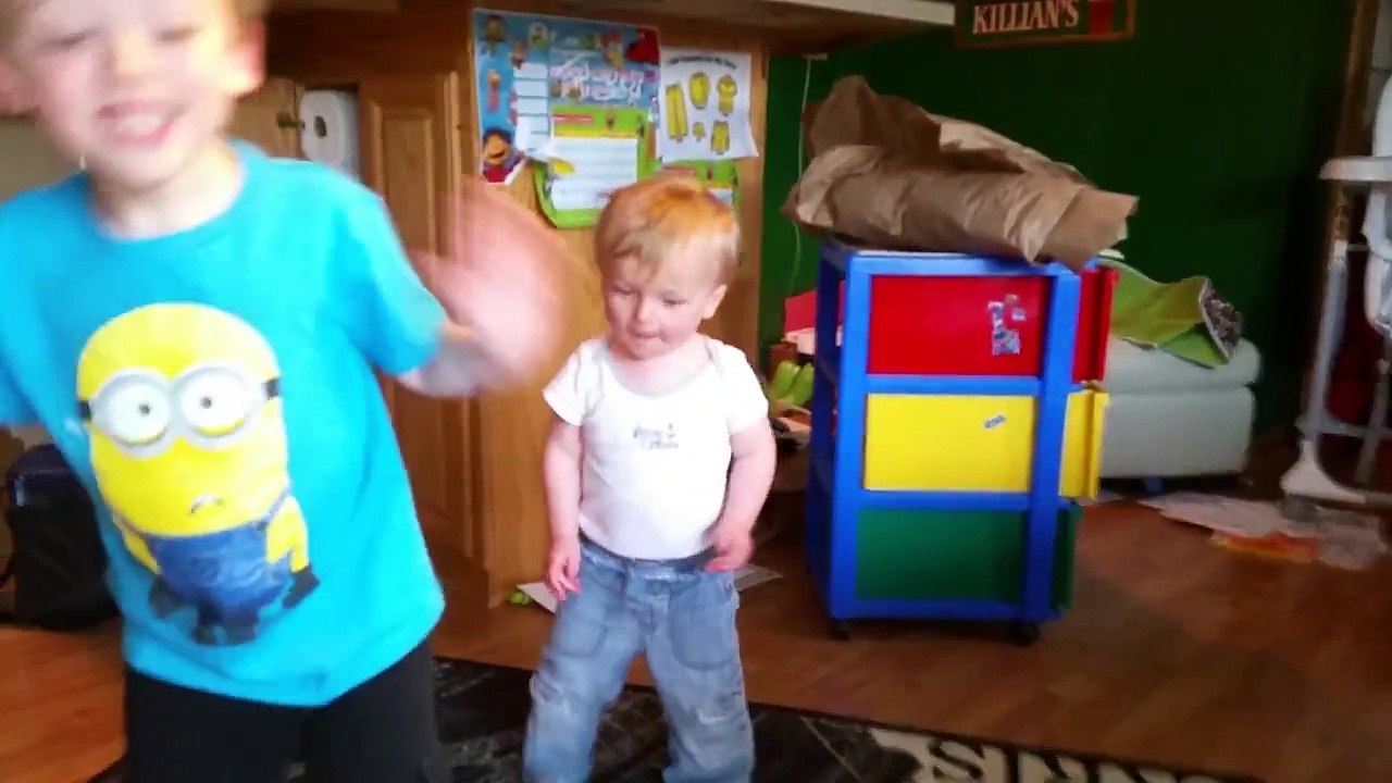 Birthday chicken dance