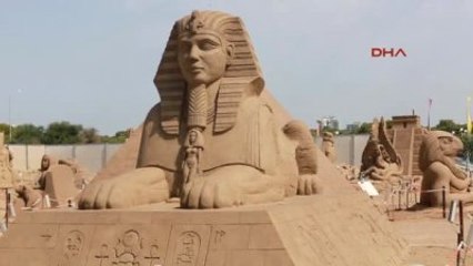 Antalya Dünyanın 14 Harikası ve Mitolojik Kahramanlar Kumda Hayat Buldu