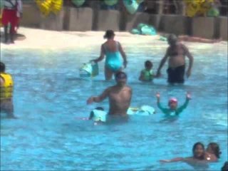 Dubai Wild Wadi 201109.wmv