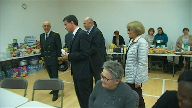 Manuel Valls à Nemours (Loiret) pour apporter son soutien aux habitants touchés - Le 02/06/2016 à 13h45