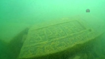 Tarihi Mezar Taşları İskeleden Çıktı