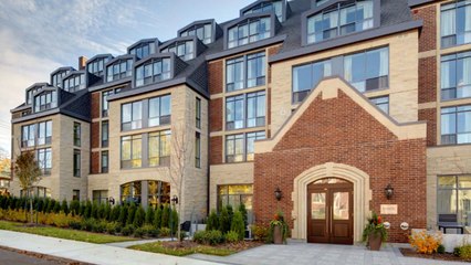 Living Life on the Avenue Retirement - Toronto, Canada [HD]