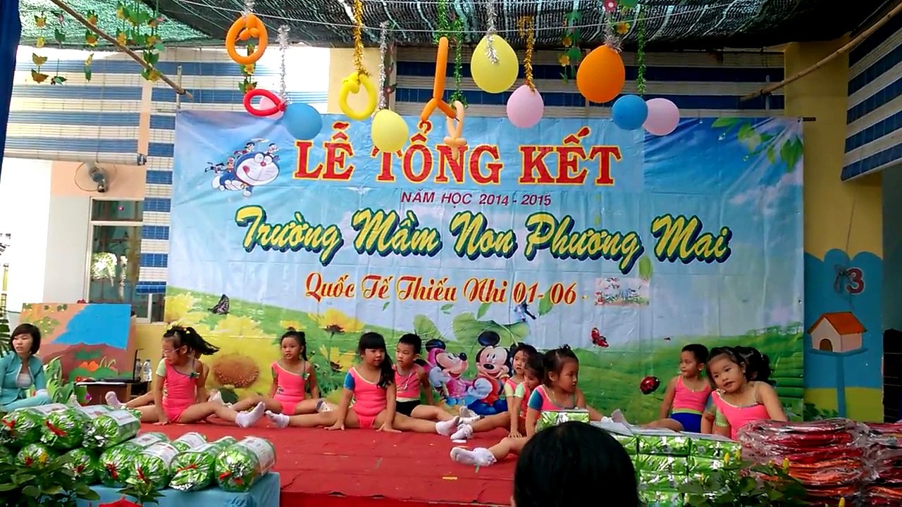 Nhảy aerobic Trống cơm của các bé mẫu giáo cực đáng yêu.