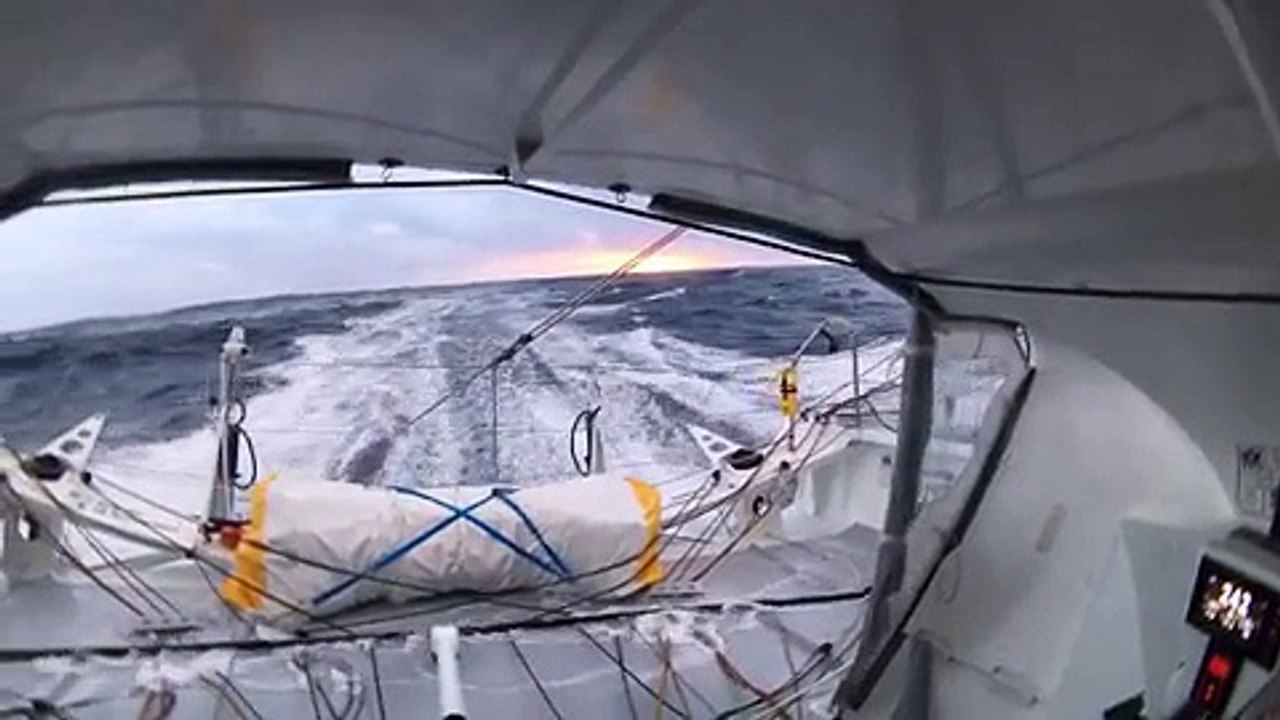 Jour 4 : Des nouvelles de Sébastien Josse à bord d'Edmond De Rothschild (Transat New York-Vendée)