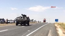 Diyarbakır Silvan Karayolunda Askeri Aracın Geçişi Sırasında Patlama İhbarı Üzerine Bölgeye...