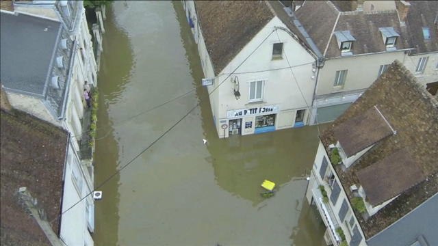 L'ampleur de la crue à Nemours, vue depuis un drone - Le 02/06/2016 à 17h40