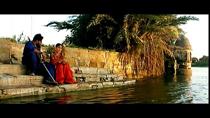 Panchi Nadiya Pawan Ke - Refugee (Song)