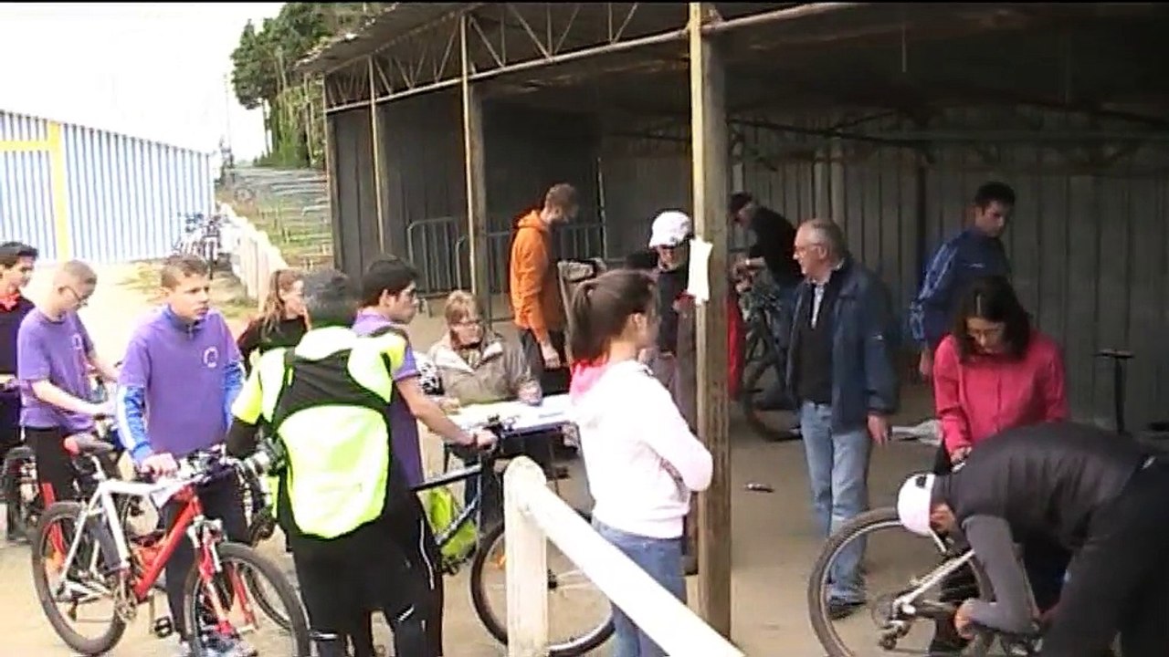 MORTAIN 2016. Arrivée. Collège. Raid acad