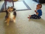 Niko joj nije vjerovao sta pas radi sa njenom bebom. Uzela je kameru i snimila -OVO!