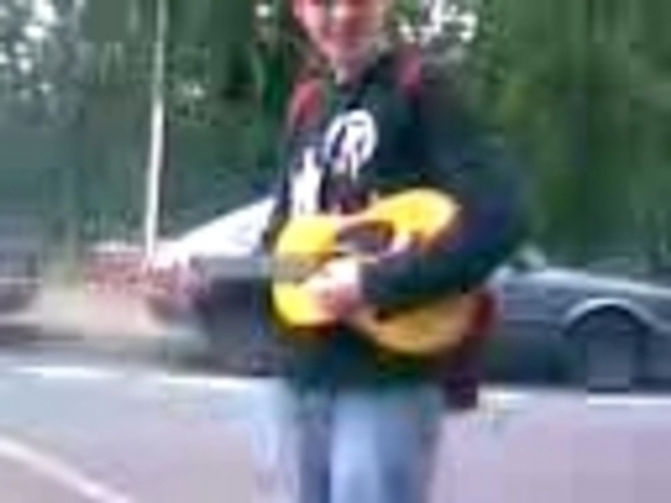 rudi et sa guitar