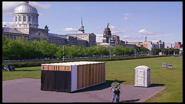Public Toilet Turns Into Business Meeting - Throwback Thursday