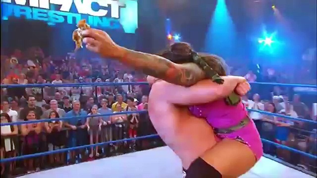 TNA Top 5 Kiss