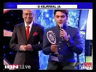 Kapil Sharma doing ' Comedy ' with Arvind Kejriwal at Award Ceremony