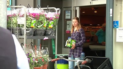 Testpanel gaat alcohol kopen: Wie wordt er gecontroleerd? - RTV Noord