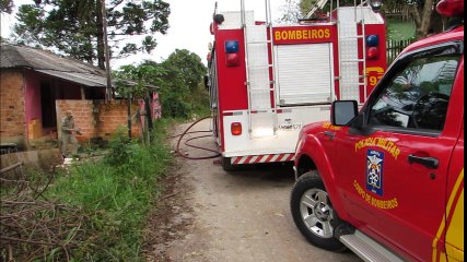 Bombeiros controlam incêndio na ‘Coronel Cláudio’