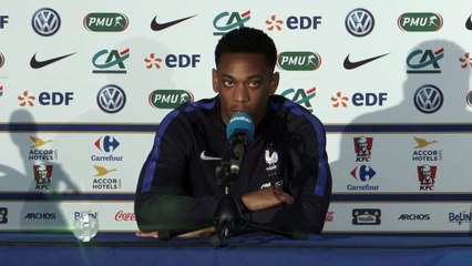 Man Utd - Martial attend Mourinho et espère Zlatan