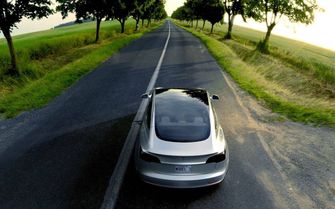 Tesla Model 3 - Auto Album HD (1080p)