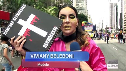 Homosexuales se burlan del evangelio e insultan la Biblia