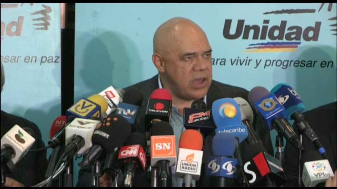 Zapatero se encuentra en Caracas en labor de mediador para impulsar diálogo