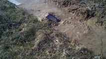 #28 Homemade RC tracked vehicle ( UGV ) - Under the muddy icy water - J.Laci