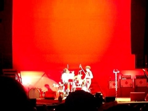 White Stripes Concert-Icky Thump