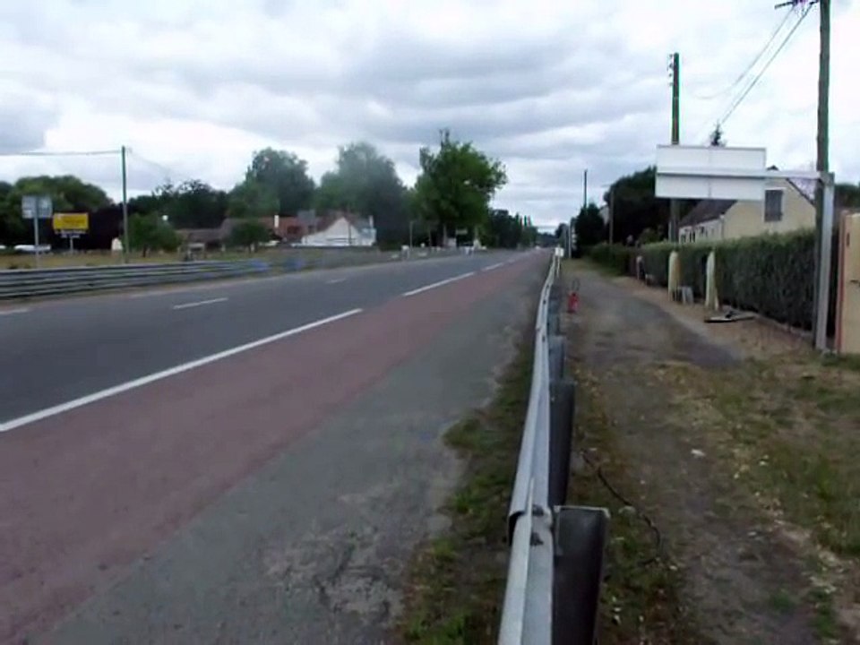 Mazda 787B, Le Mans 2011. Premiere partie de la ligne droite des hunaudieres.